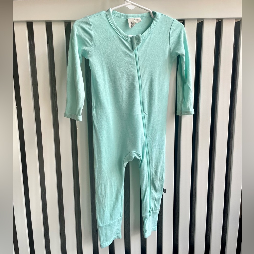 Kyte Baby Zippered Romper in Sea Mist, 6-12 m.